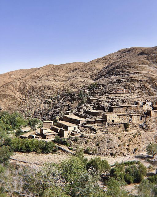 From Fes: 3-Day Sahara Desert Tour to Marrakech - Drivers, languages, and day-to-day comfort