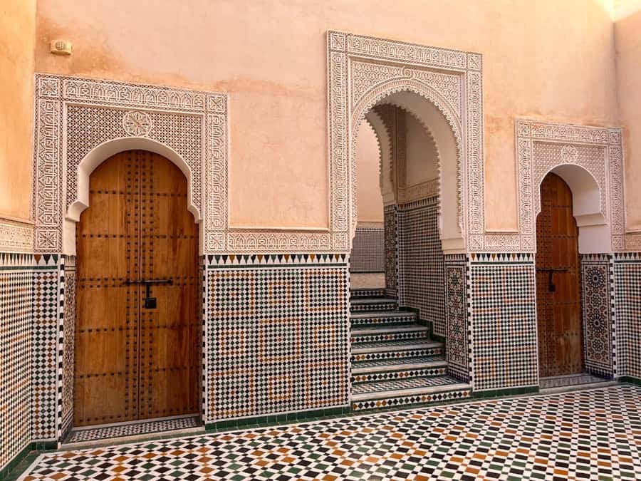 From Fes: Meknes Volubilis and Moulay Idriss Day Trip - Moulay Idriss gives the day a different rhythm