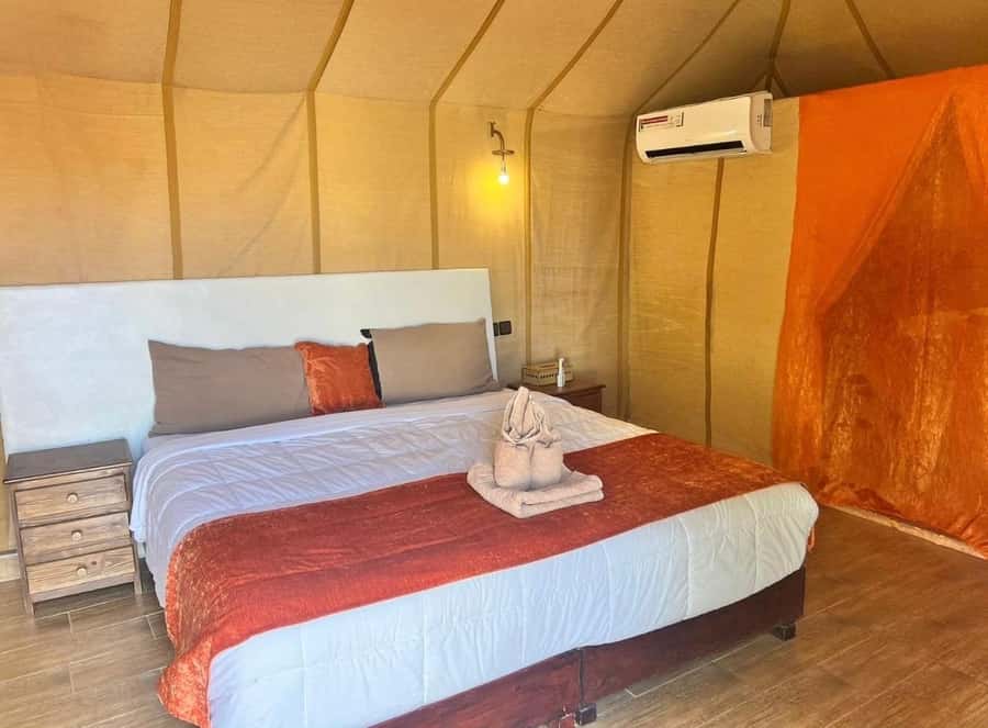 From Fes to Marrakech: 3-Day Sahara Desert Discovery Tour - Sunset in Erg Chebbi and a night at camp
