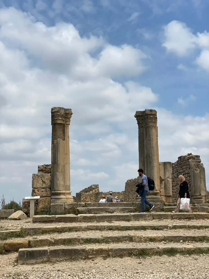 From Fes: Volubilis, Moulay Idriss, & Meknes Full-Day Trip - Meknes, Bab Mansour, and the medina