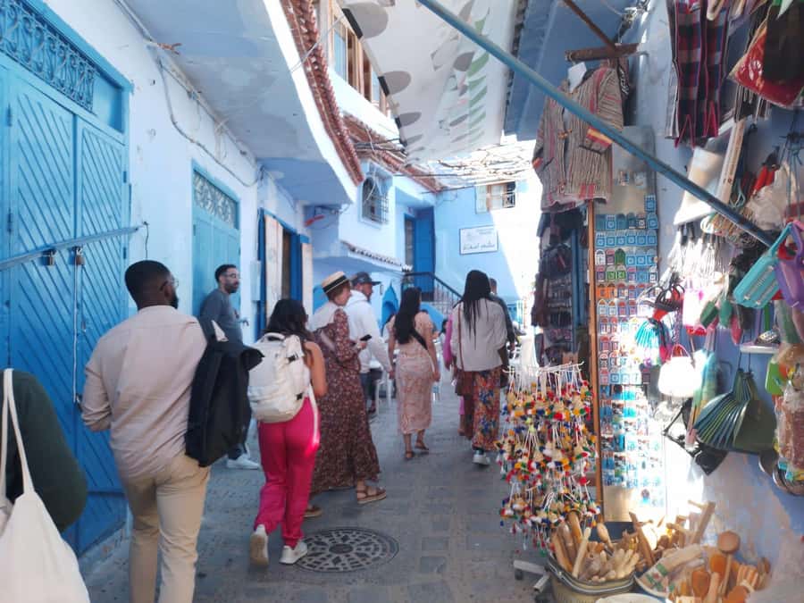 From Fez: Day Tour to the Blue Town of Chefchaouen - Mountain stops that make the road easier