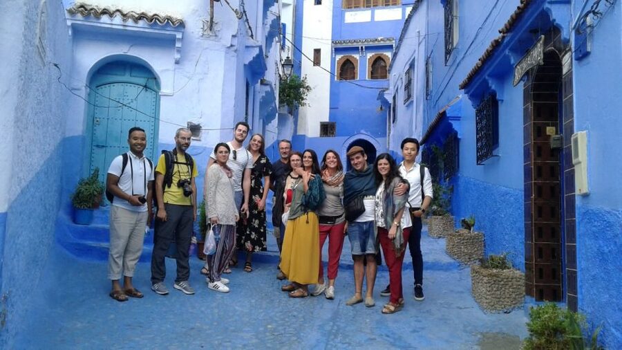 From Fez: Day Tour to the Blue Town of Chefchaouen - Plaza Uta el-Hammam, the natural center