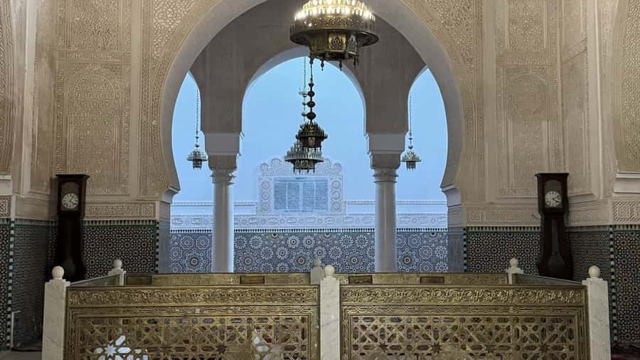From Fez: Meknes, Volubilis and Moulay Idriss Day Trip - What the $23 price really buys
