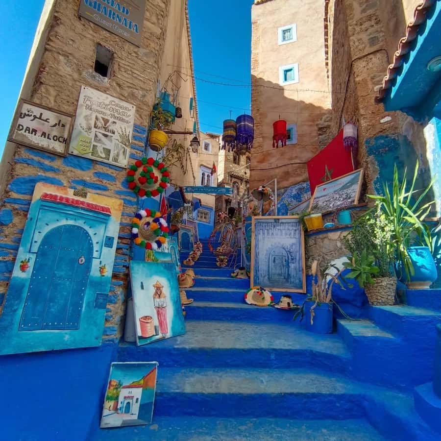 From Fez : Memorable Day Trip to Chefchaouen the Blue City - Walking in through Bab Sour