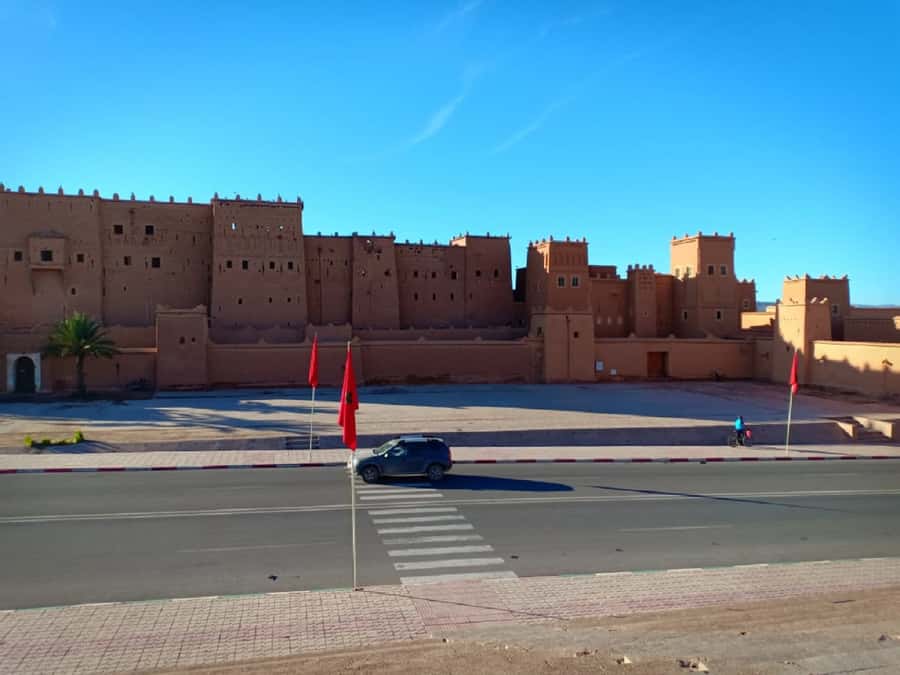 From Marrakech: 3-Day Desert Tour to Fes via Erg Chebbi - Guides, vehicles, and the human side