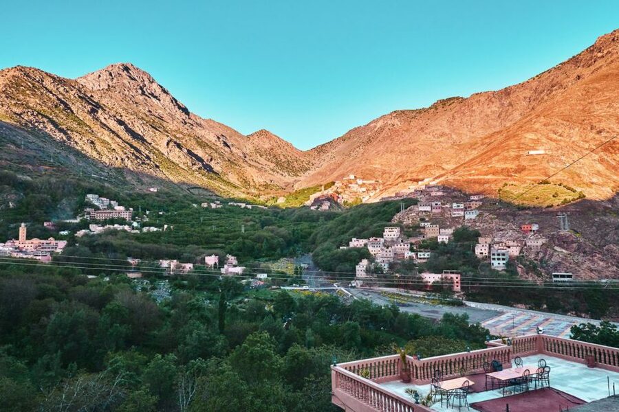 From Marrakech: Atlas Mountains Full-Day Hiking Trip w Lunch - How the guides affect the day