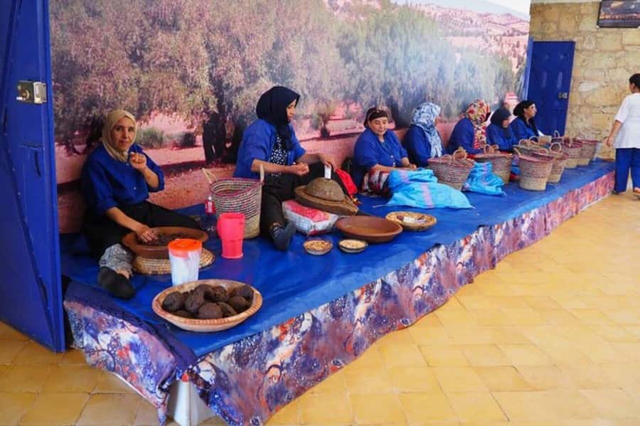 From Marrakech: Atlas Mountains Summit Trek - Should you book the Isk summit trek?