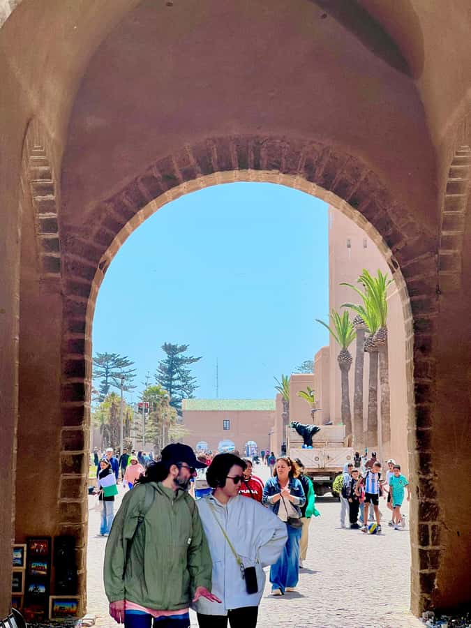 From Marrakech: Day Trip to Essaouira with Transfers - Food, shopping, and what costs extra