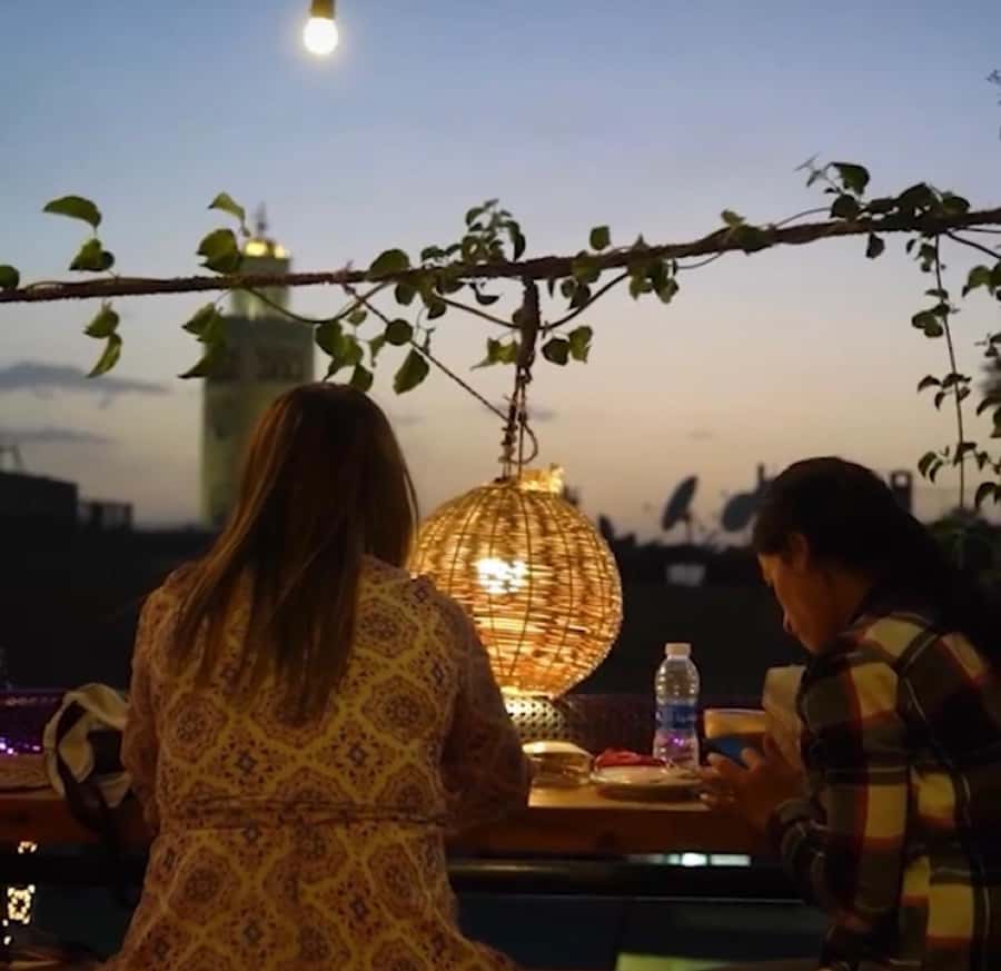 From Marrakech: Rooftop Dinner & Romantic Medina Views - The rooftop setting and the best time to arrive