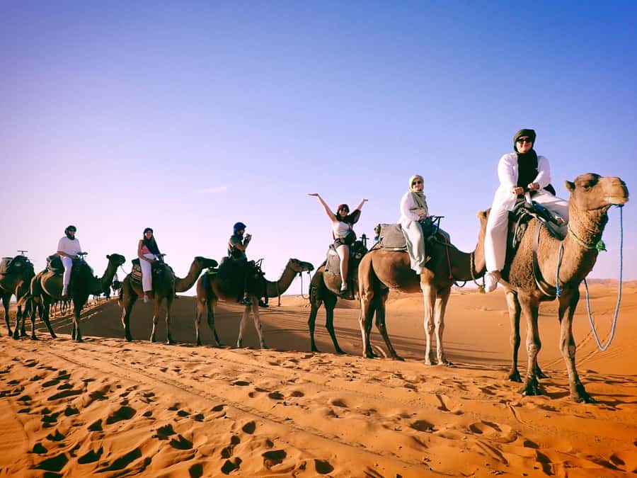 From Marrakech to Agadir : 4-Day Sahara Desert Tour - Sunrise, camels, and the return west