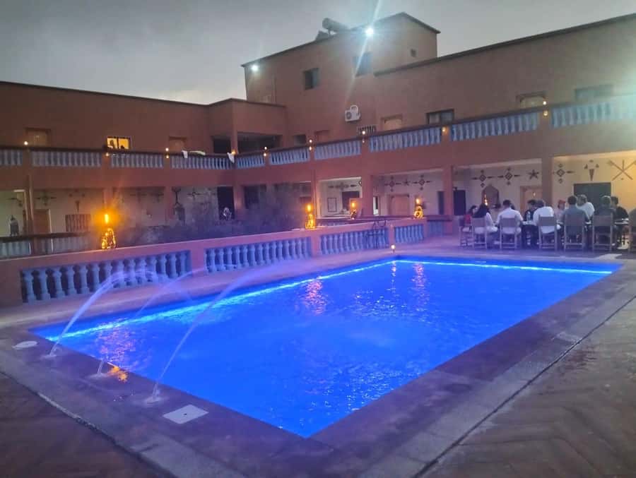 From Marrakech to Merzouga Erg Chebbi: 4-Day Desert Tour - Day 1: Tizi N’Tichka and Ait Benhaddou
