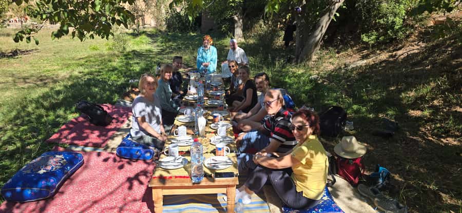 From Marrakech:Trekking in Atlas mountains 2 days - Tizi Odid Pass and the first mountain lunch