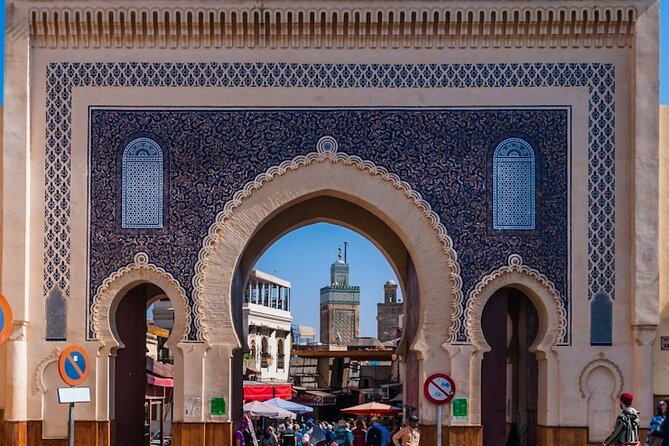 Half Day Guided Walking Tour in the Medina of Fez - Zaouia of Moulay Idriss II