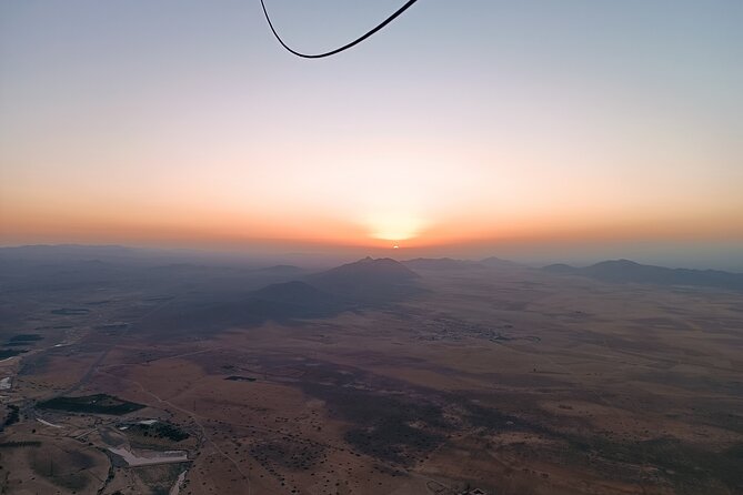 Hot air balloon flight to Marrakech in a small group. Breakfast - A dawn start outside Marrakech