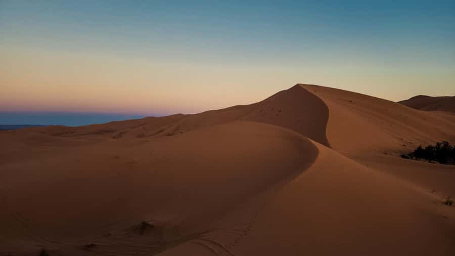 Majestic Desert: 3-Day Luxury Journey from Marrakech to Fes - The desert camp: comfort, cold, and a memorable night