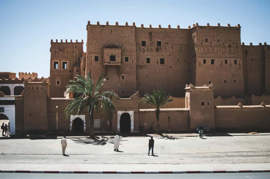 Marrakech: 3-Day Desert Trip to Merzouga with Luxury Camp - Tinghir Oasis with a local guide