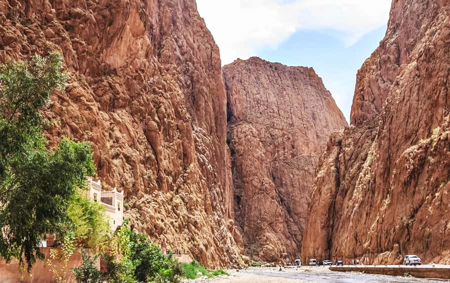 Marrakech: 3-Day Merzouga Desert Experience Camel & Meals - What the $113 price really includes