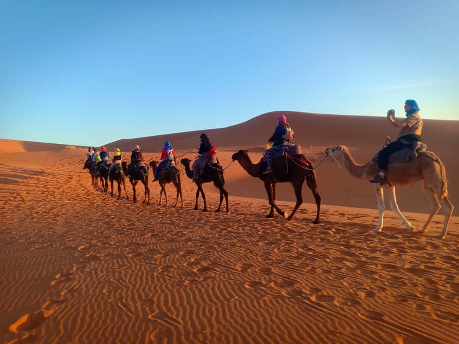 Marrakech: 3-Day Merzouga Sahara Desert Tour with Quad Ride - Day one: Tizi nTichka and Ait Ben Haddou