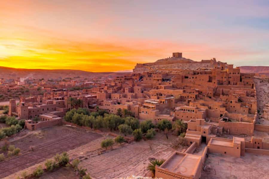 Marrakech: 3-Day Trip to Fez with Sandboarding & Camel Ride - Day 2: Red cliffs, local stops, and the road to Merzouga