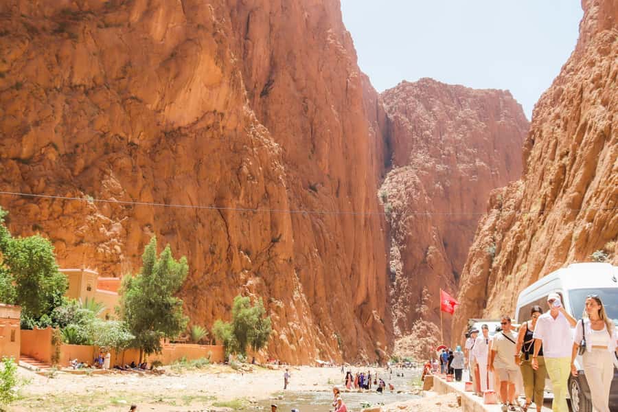 Marrakech: 4D Desert to Merzouga w/ 2 nights in the desert - Day 2: Oasis views and Todra Gorge