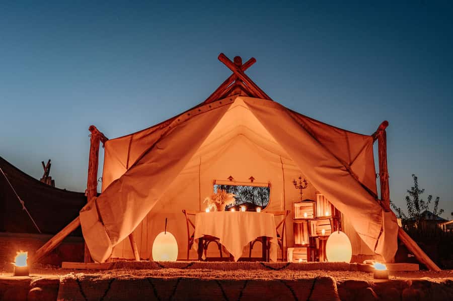Marrakech: Agafay Desert Private Dinner w/ Music & Fire Show - A tea welcome and your private campfire