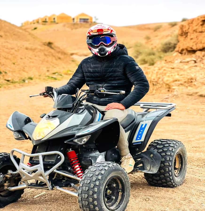 Marrakech: Agafay Desert Quad Biking Tour with Dinner-Show - Dinner in a nomadic tent