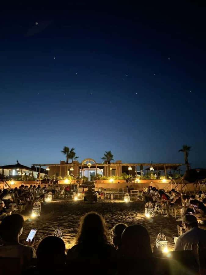 Marrakech: Agafay Desert Sunnet dinner with show - Weather, clothing, and practical comfort