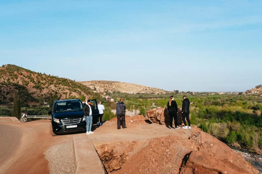 Marrakech: Atlas Mountains and 5 Valleys Day Tour with Lunch - The optional walk at 1,900 meters