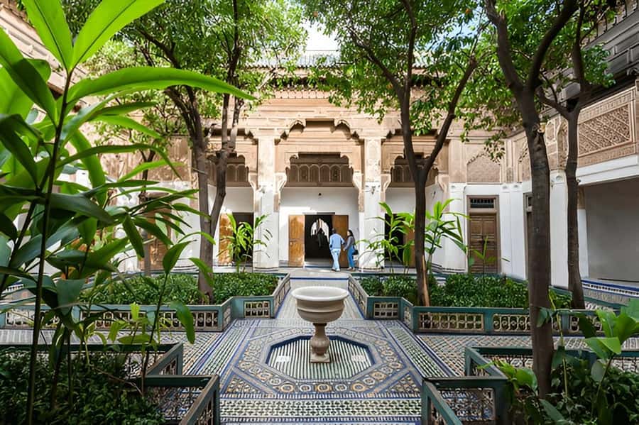 Marrakech: Bahia Palace, Ben Youssef Medersa, & Souks Tour - Bahia Palace and its decorated courtyards