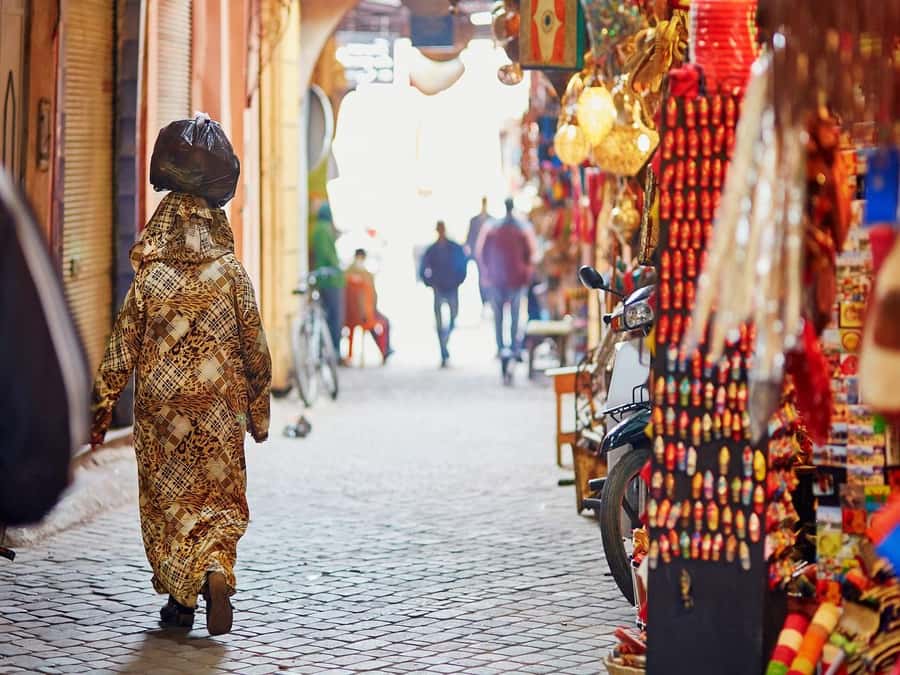 Marrakech: Bahia Palace, Ben Youssef Medersa, & Souks Tour - Walking through the Medina and Souk Semmarine