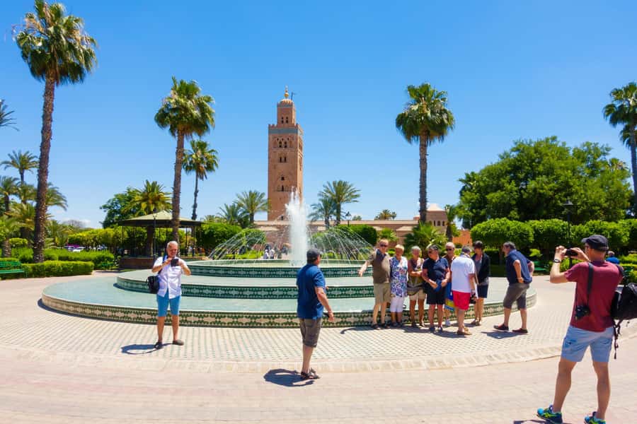 Marrakech: Bahia Palace Guided Tour – Skip-the-Line Access - What the guide adds inside the palace