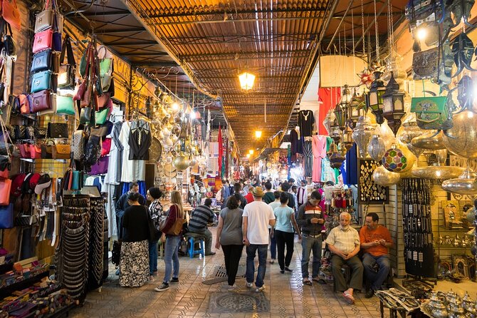 Marrakech: Bahia Palace, Madrasa Ben Youssef and Medina Tour - Walking the UNESCO-listed Medina