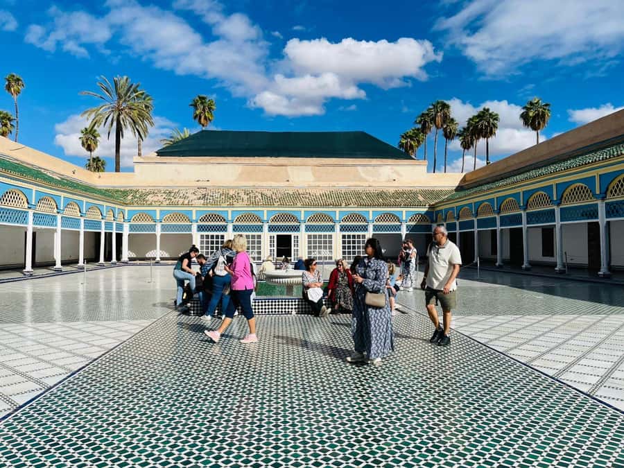 Marrakech: Bahia Palace, Madrasa Bn Yousef, Souk Medina Tour - Practical advice before you go