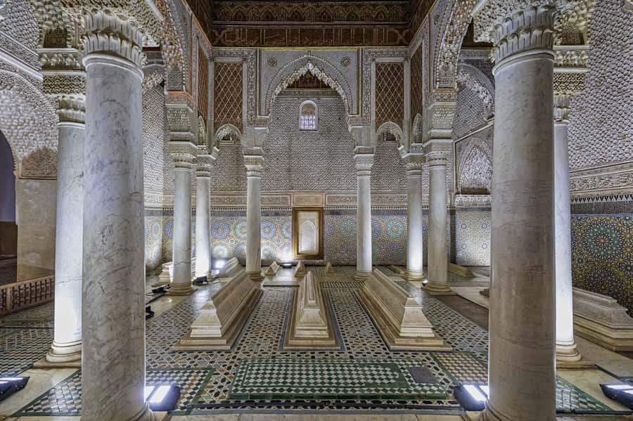 Marrakech: Bahia Palace, Saadian Tombs, & Koutoubia Mosque - Bab Agnaou and the Kasbah in five-minute glimpses