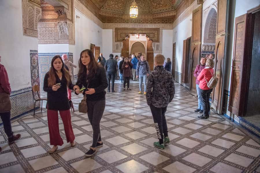 Marrakech: Bahia Palace, Saadian Tombs, Souk and Medina Tour - The $20 price and the real cost