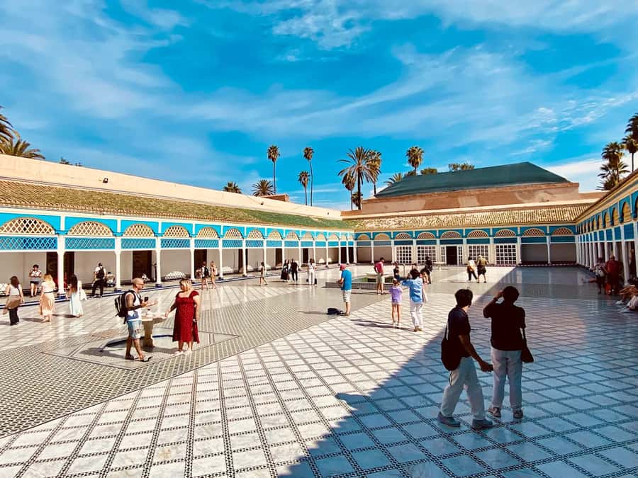 Marrakech: Bahia Palace, Saadian Tombs & Top Highlights Tour - Key points to know before you book