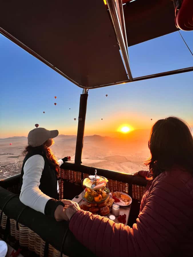 Marrakech: Balloon Flight, Berber Breakfast, and Camel Ride - Why this five-hour morning works