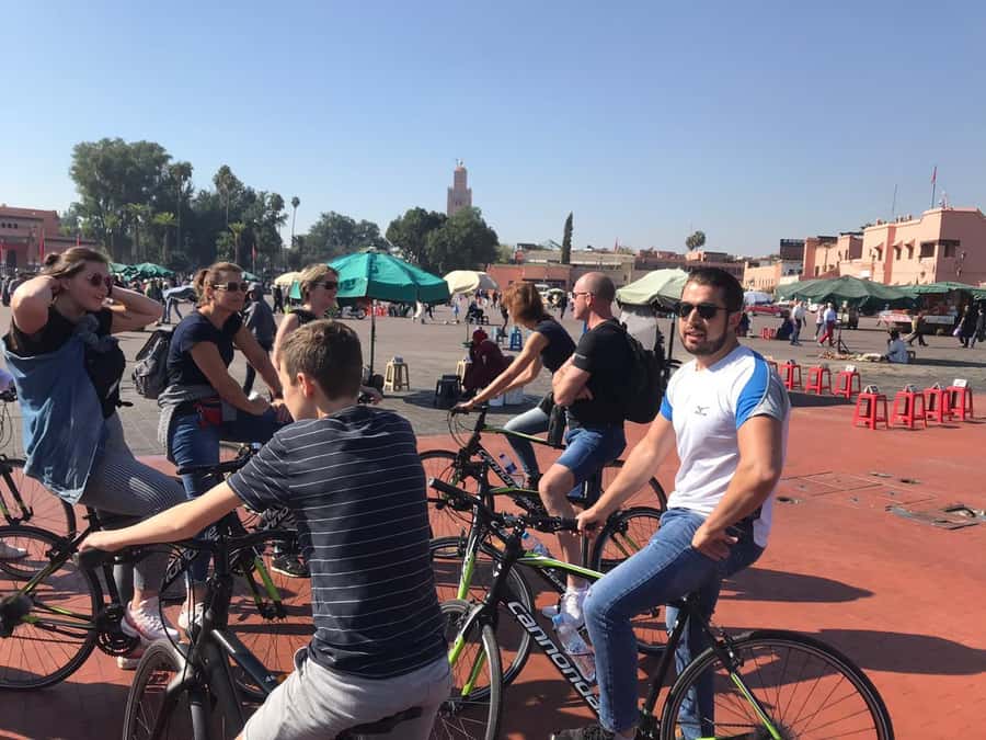 Marrakech: Bicycle Tour with a Local Guide - Why a bicycle is useful in Marrakech