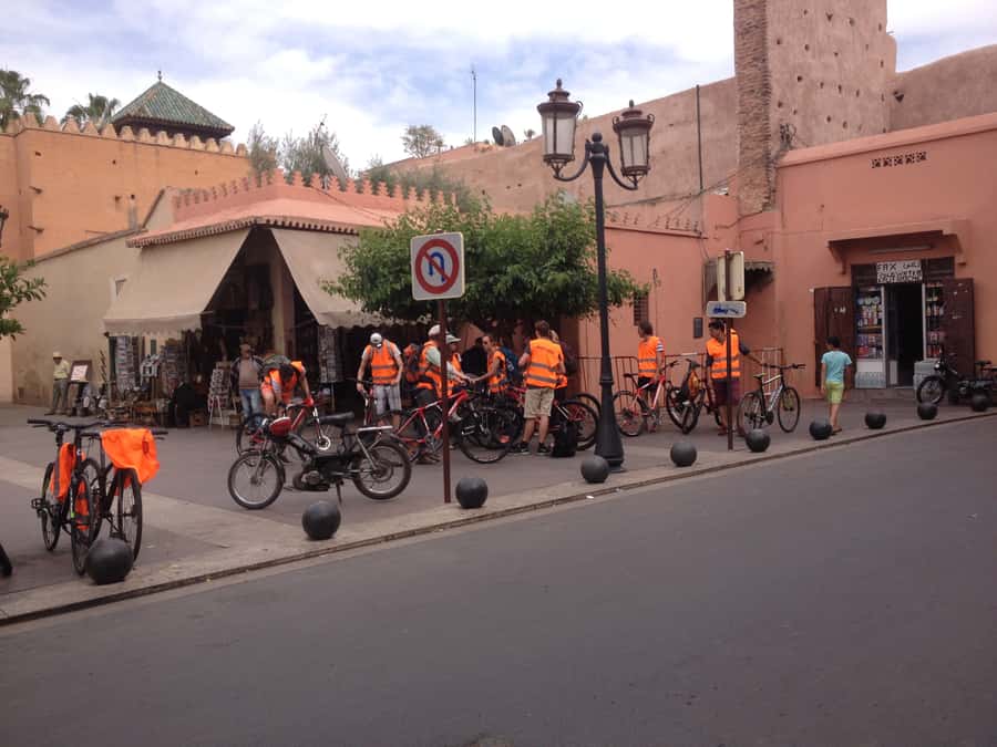 Marrakech: Bicycle Tour with a Local Guide - Kasbah and the Saadian Tombs