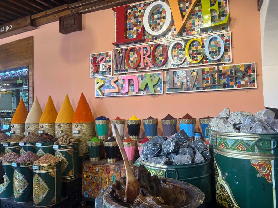 Marrakech City Tour: Souks, Palaces & Hidden Gems - Bahia Palace and the price of seeing it properly