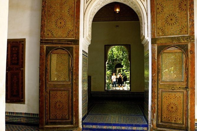 Marrakech Day Trip From Agadir - What the guide adds to the day