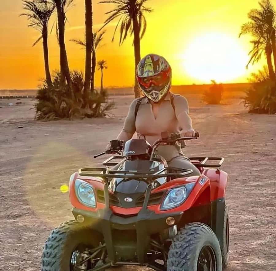 Marrakech, explore the palm grove desert by quad bike - A short briefing before the engine starts