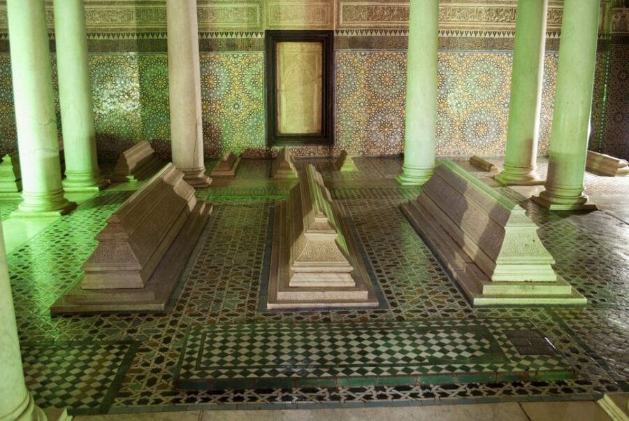 Marrakech Full-Day Guided Tour with Lunch - Lunch with Moroccan flavors