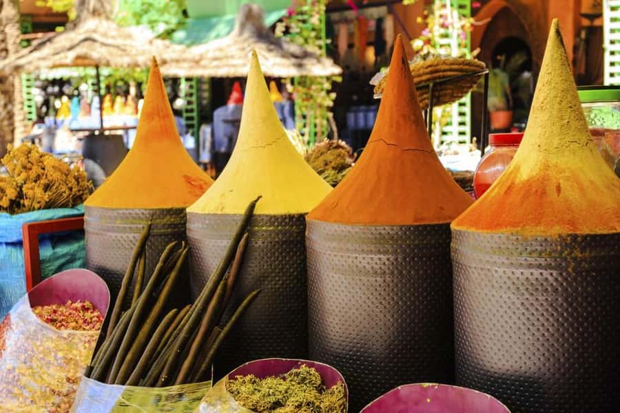 Marrakech Full-Day Guided Tour with Lunch - Koutoubia Mosque and the 225-foot minaret