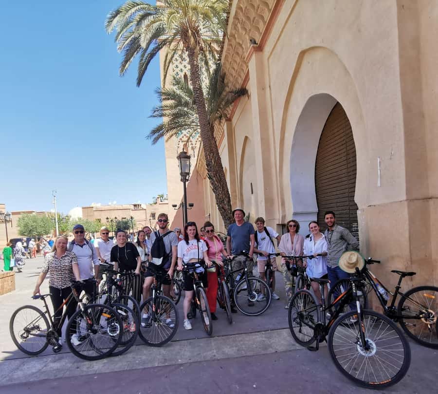Marrakech: Guided Bike Tour with a local Guide - Through the Mellah, Bahia Palace, and spice shops