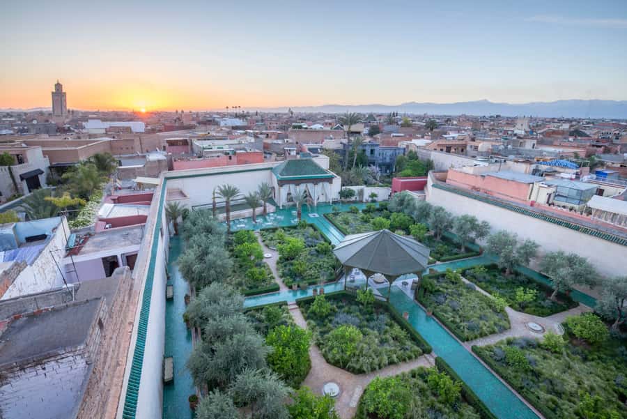 Marrakech: Guided City and Gardens Highlights Tour - Finding your way through the Medina