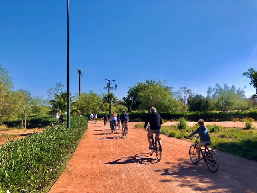 Marrakech:Guided City Cycling Tour - Culture, Colors & Charm - A quiet spiritual stop and traditional ceramics