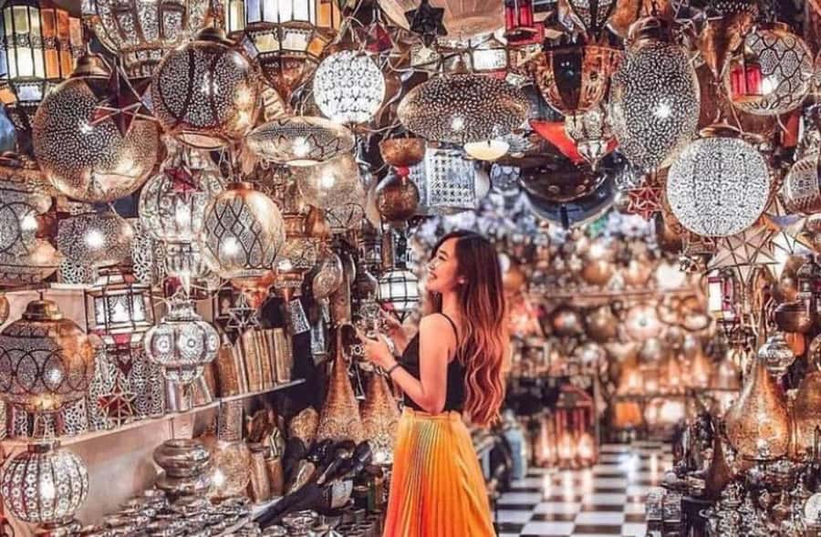 Marrakech: Hidden Souks Shopping Tour with Private Guide - Koutoubia Mosque and Jemaa el-Fna