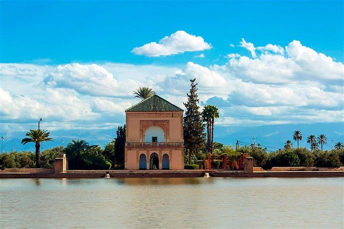 Marrakech Historical and Cultural Tour - Half Day City Tour - Guide quality, group mood, and walking conditions