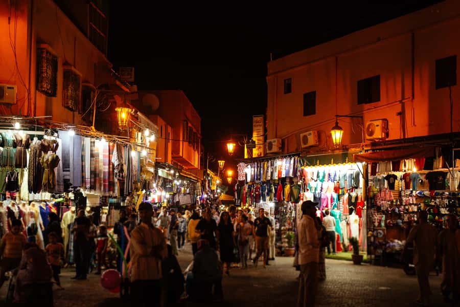 Marrakech Magic 2.5-Hour Private Night-Time Tour - Choosing the right guide and timing